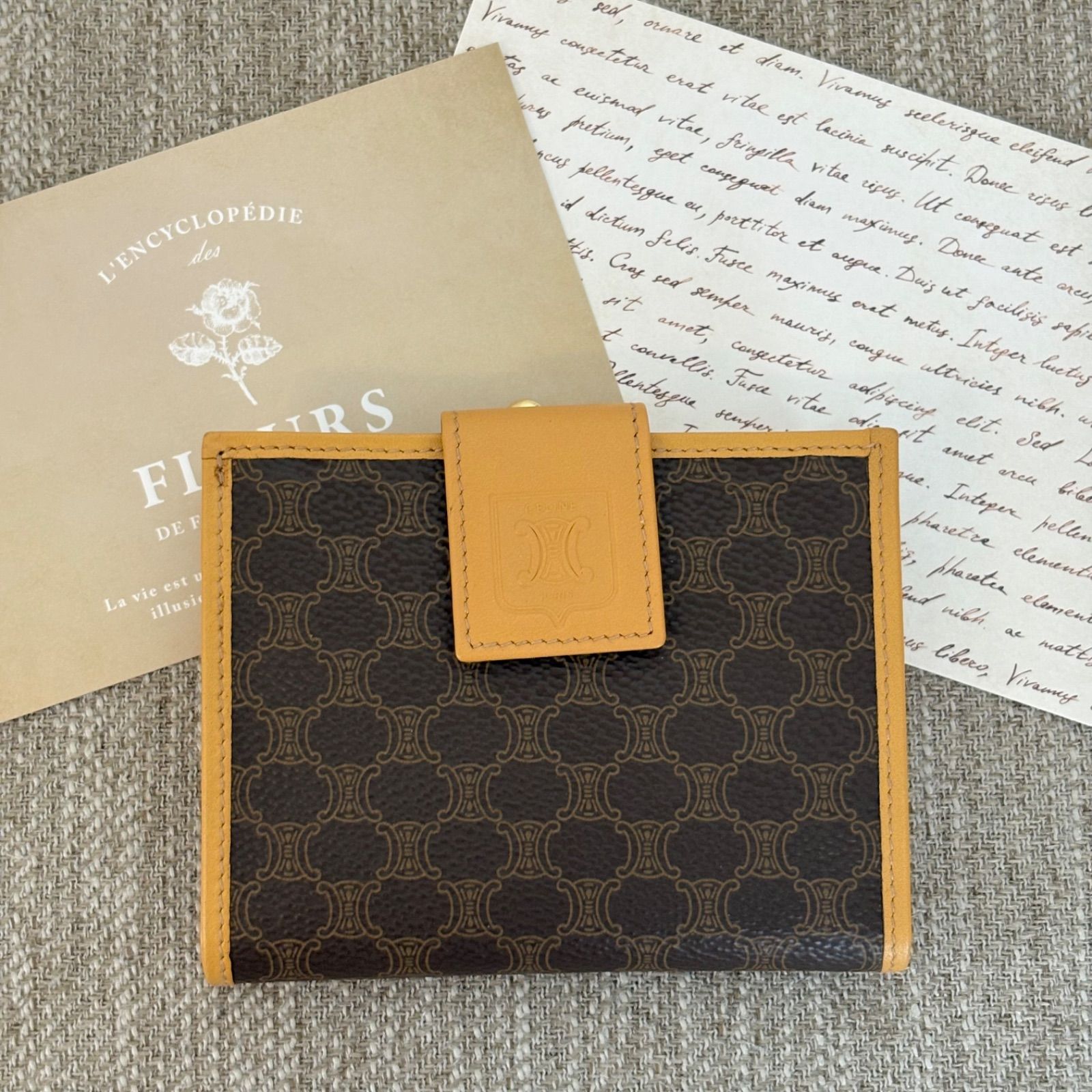 極美品】CELINE Vintage Triomphe Short Wallet セリーヌ