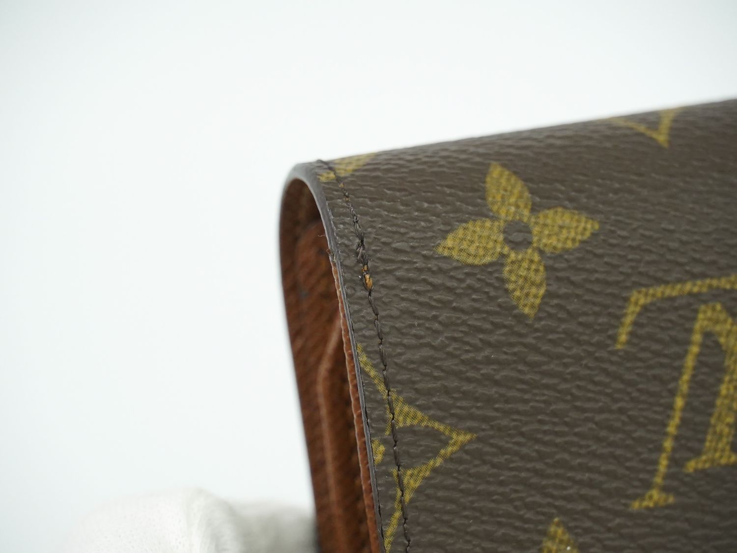 本物 ルイヴィトン LOUIS VUITTON LV ポルトトレゾール  