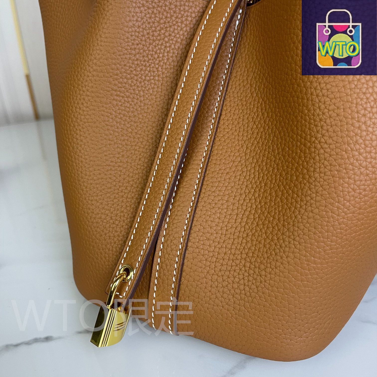 【本日限定値下未使用】 HERMESブラウン系 ドット柄 エルメス(HERMES)エルメス シュルソワ トゥーゴー ショルダー