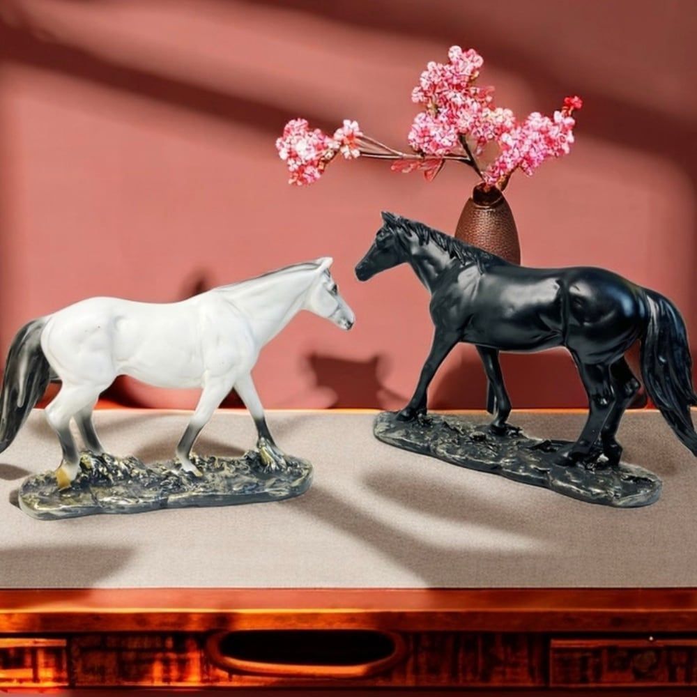 オブジェ 馬 置物 オーナメント クリエイティブ アート 装飾品 おしゃれ インテリア 動物 ギフト プレゼント 黒 白 合成樹脂 工芸品 居間#アイリーヌショップ
