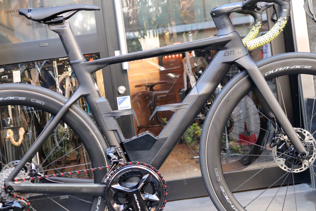 BMCタイムマシン51総デュラ9270組み　走行300km未満　昨年新車降ろし BMCタイムマシン51総デュラ9270組み 走行300km未満 昨年新車降ろし BMC