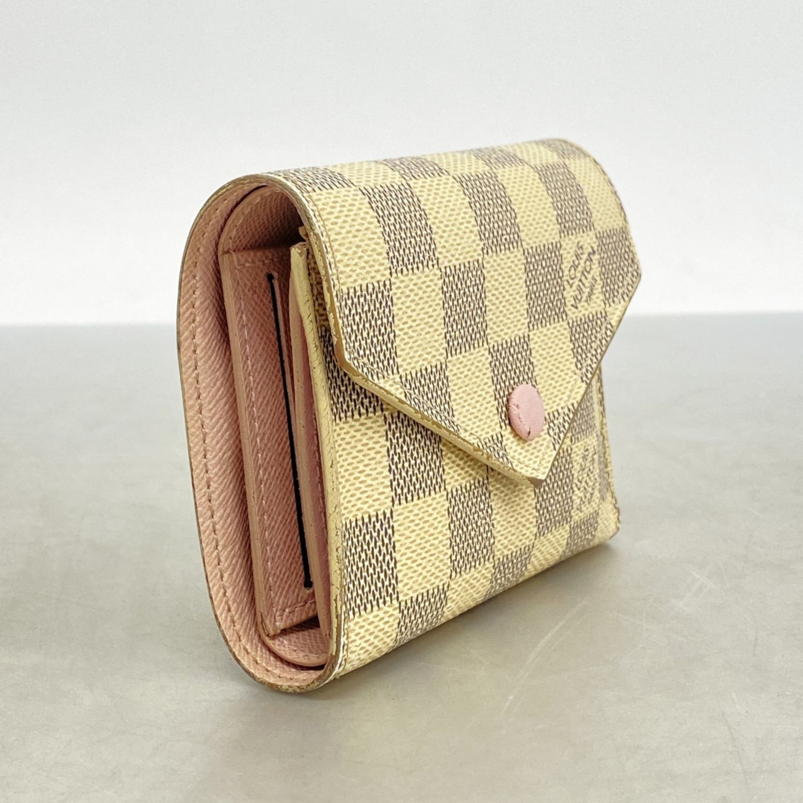 Vuitton ルイ