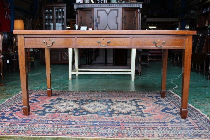 在庫一掃 イギリスアンティーク家具 大きな デスク 書斎デスク ライティングデスク テーブル 英国製 mh-1141 MARWIL-DEMENAGEMENTS_CH