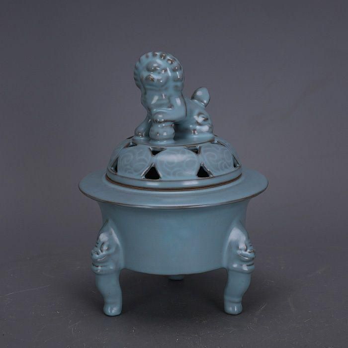 宋汝窯開片釉獅子蓋薫香炉 景徳鎮 陶磁器 装飾品 現代工芸品 美術品 置物 宋汝窯開片釉獅子蓋薫香炉 景徳鎮 陶磁器 装飾品 現代工芸品