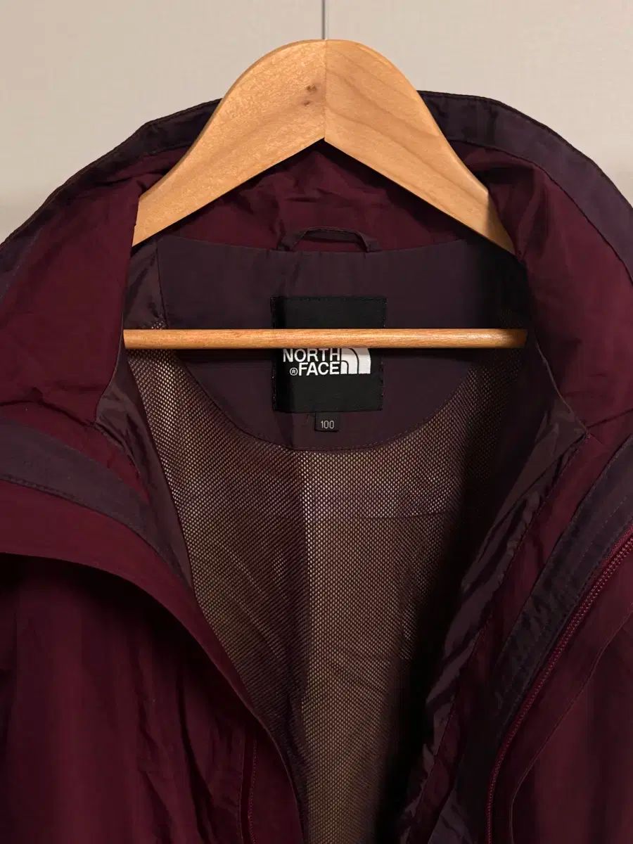 ユニセックス THE NORTH FACE ザ ノース フェイス ウィンドブレーカー ジャケット バーガンディー L 100