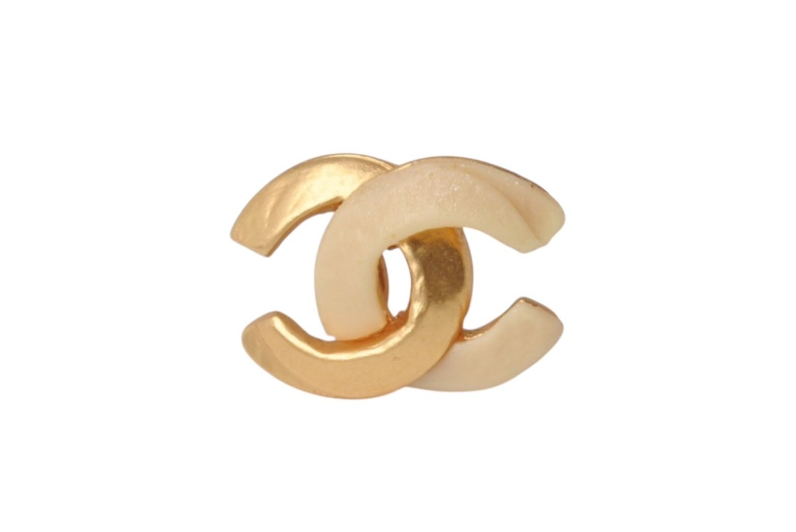 極美品 CHANEL シャネル ココマーク ピアス 重量約3.7g 00T刻印