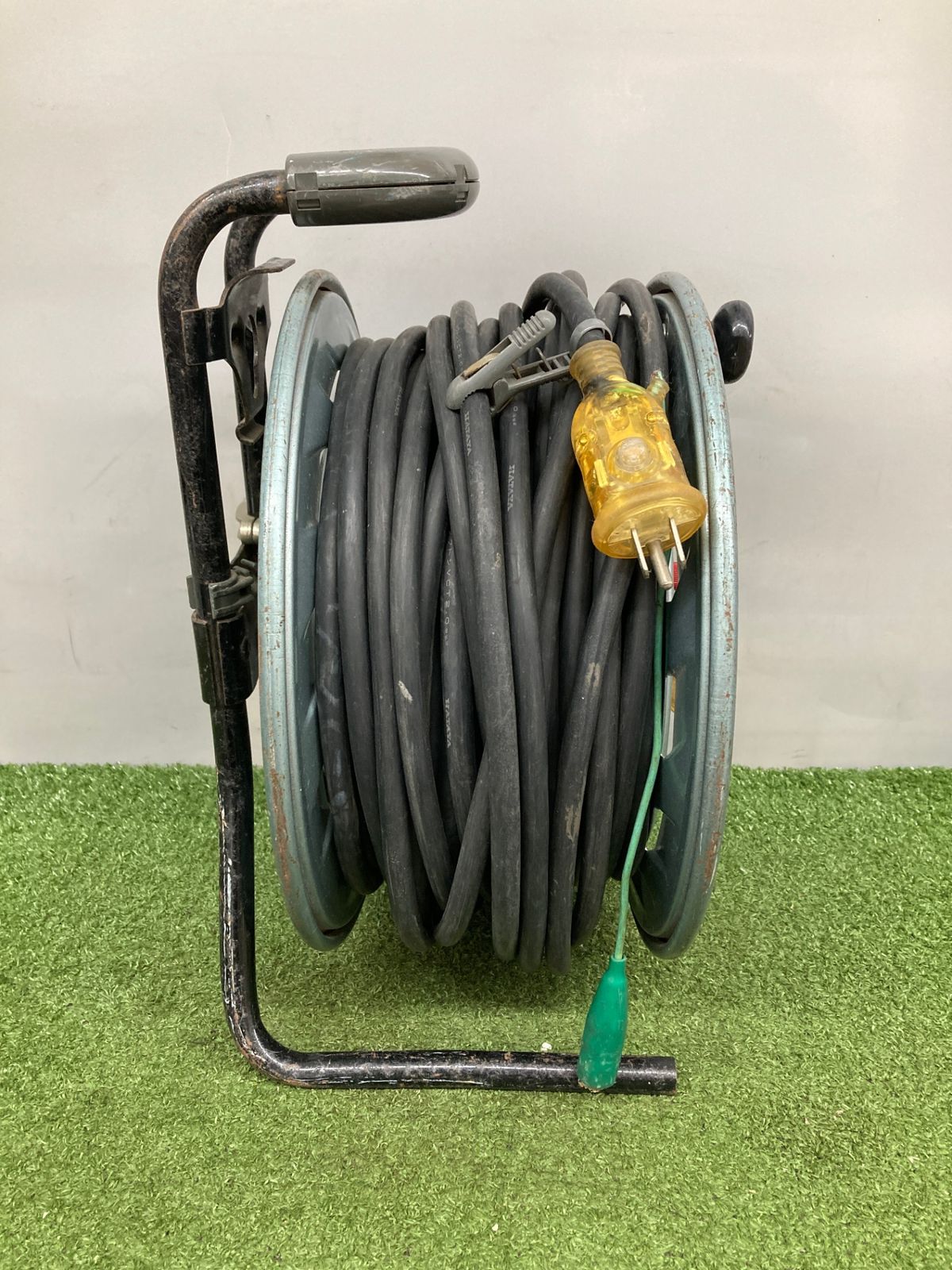 中古品】【0921】☆ハタヤ(HATAYA) 金属感知機能付メタルセンサー 