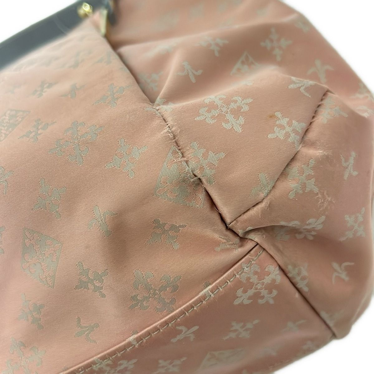 ピンクベージュ×グレー ストラップ着脱可