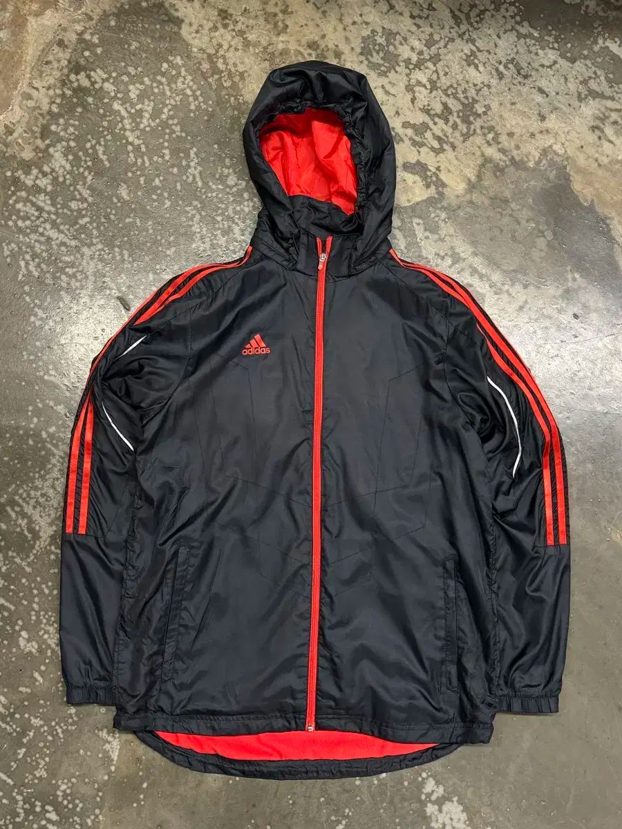 adidas(アディダス) フリース 裏地 ウインドブレーカー ブルゾン 100