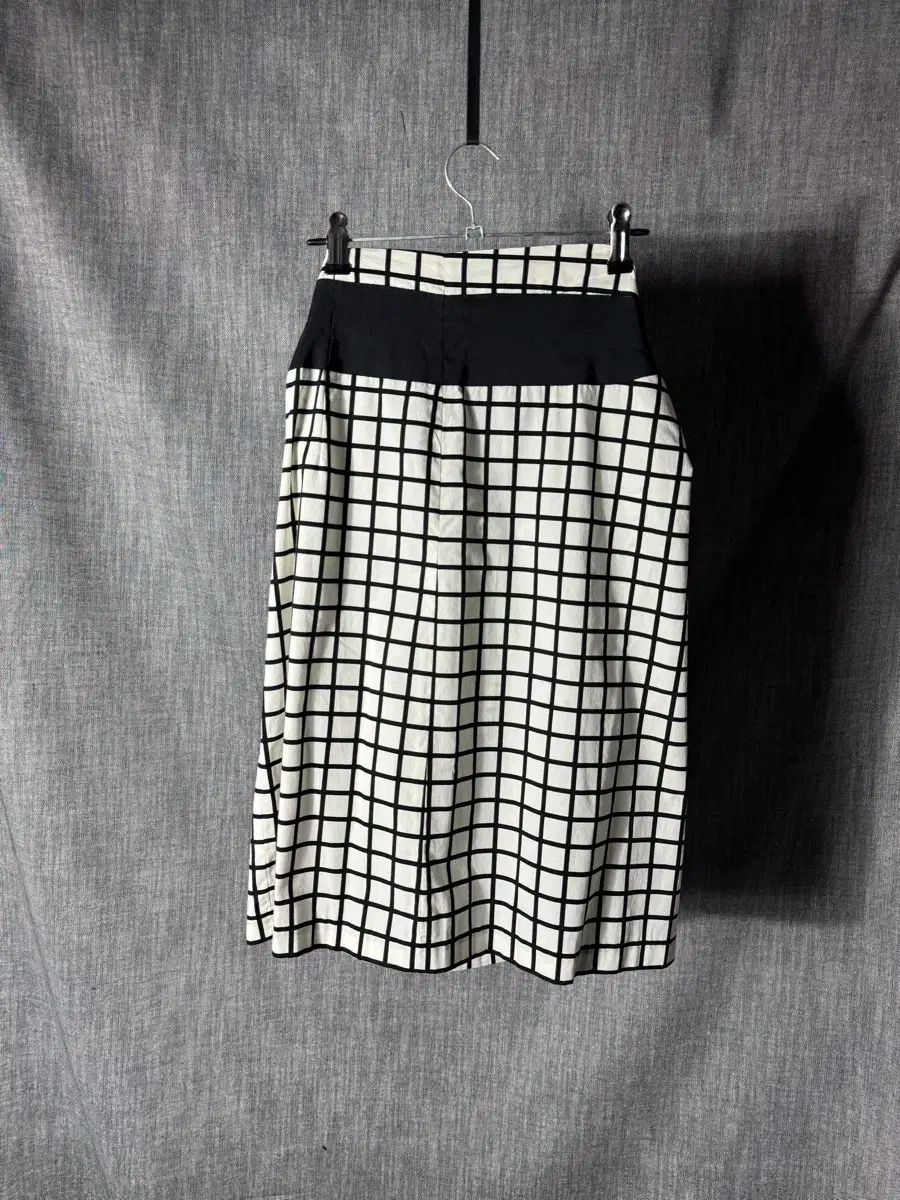 【店内全品大特価!!】 dries van noten ドリスヴァンノッテン チェック柄 スカート ミディ丈
