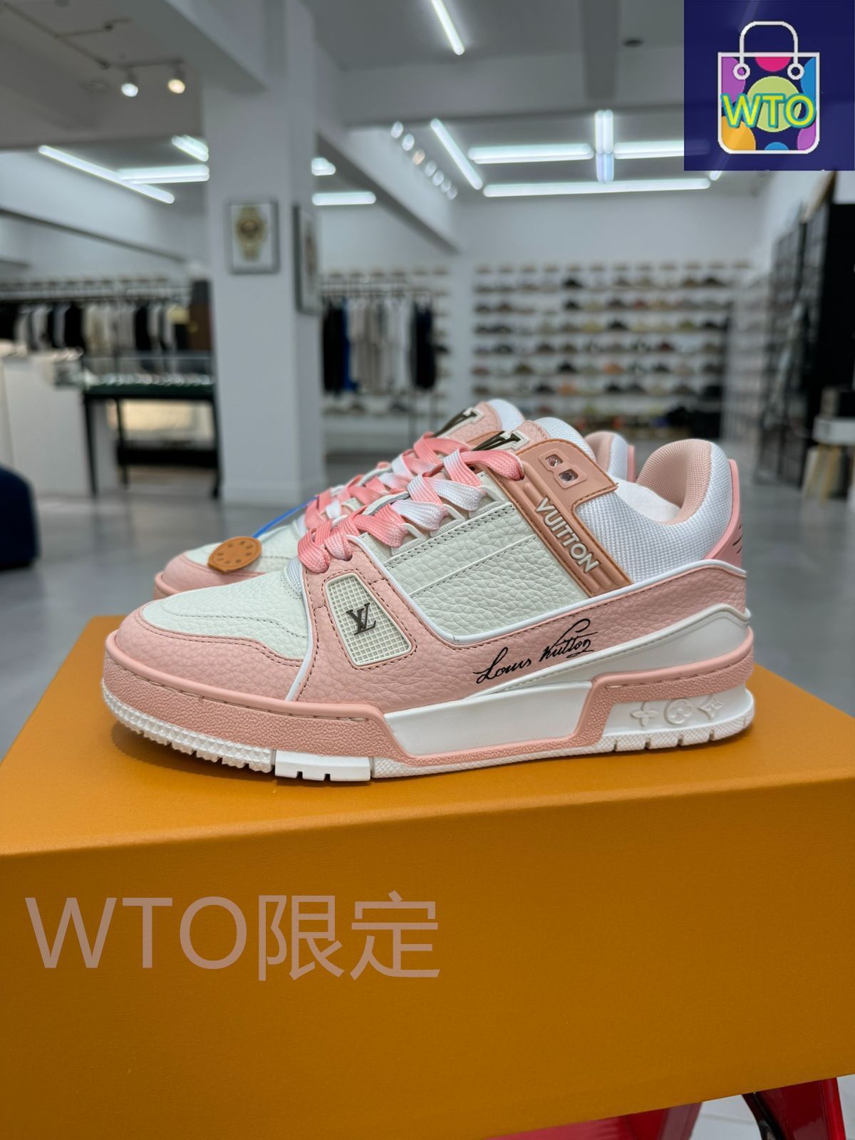 【この春はピンク気分】LOUIS VUITTON★Trainer スニーカー この春はピンク気分】LOUIS VUITTON☆Trainer スニーカー