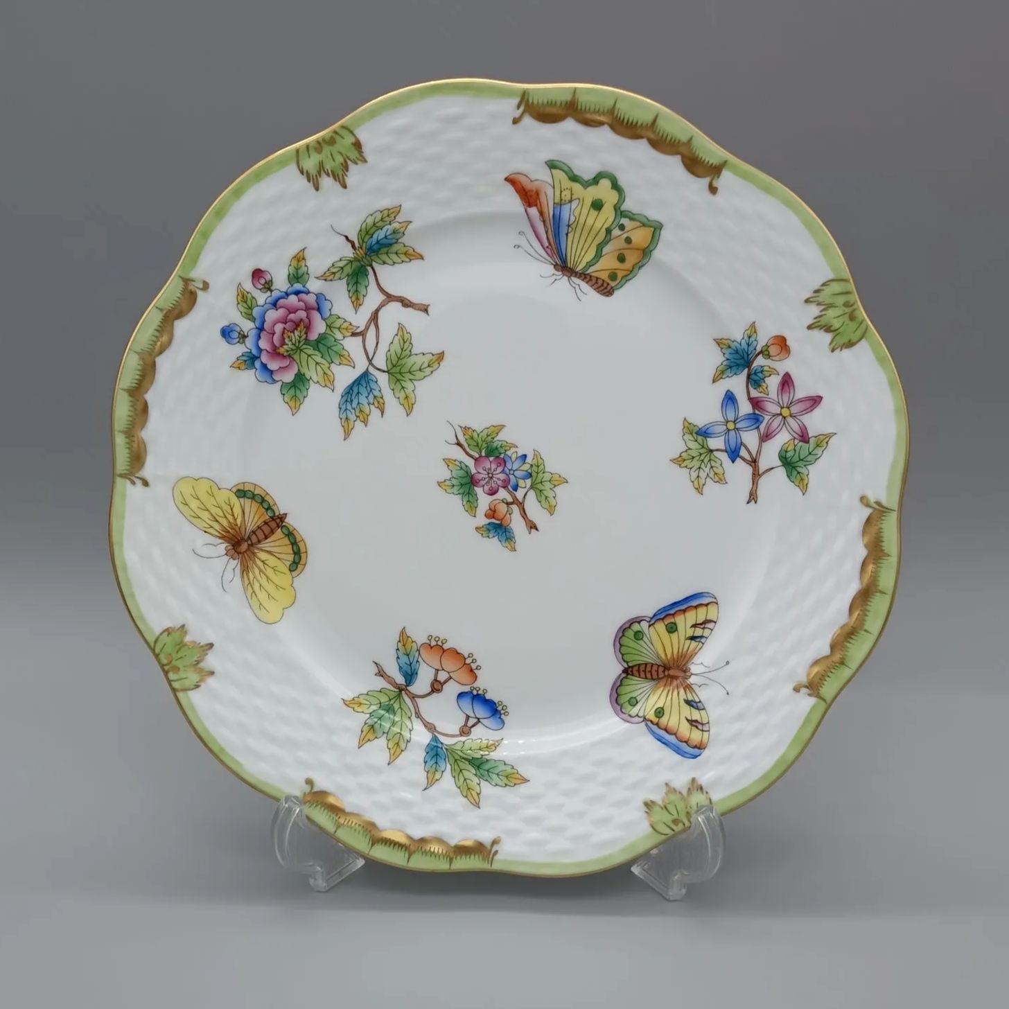 ヘレンド ヴィクトリアブーケ 皿 19cm ヘレンド ヴィクトリア ブーケ プレート 19㎝ VBO - メルカリ