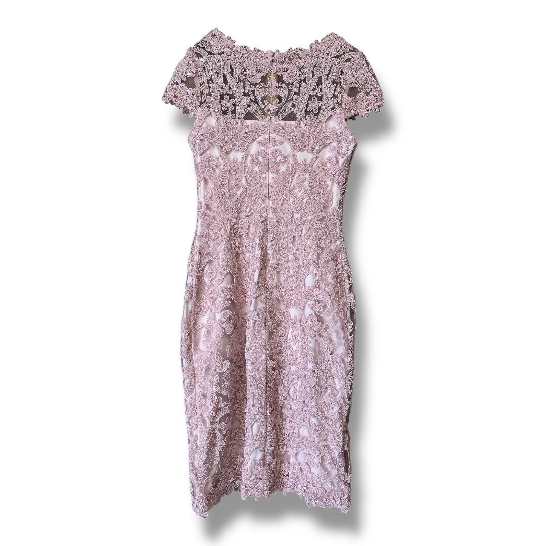 美品♡ タダシショージ レースワンピース ドレス 花柄 刺繍 ブラック　ベージュ TADASHI SHOJI タダシショージ 花柄レースドレス ノースリーブ タイト