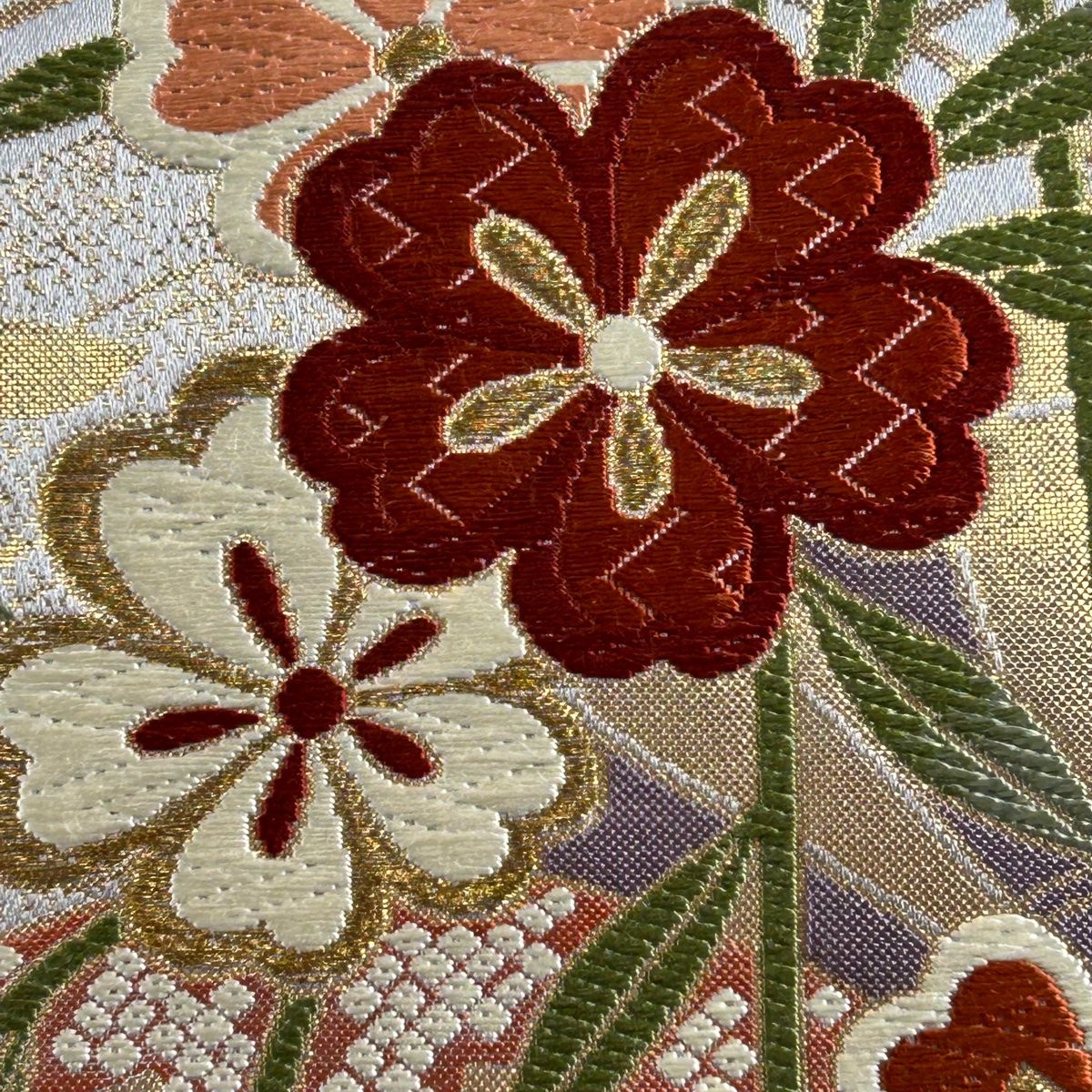 総刺繍 手刺繍 胡蝶蘭 桜 未仕立て品 仮絵羽 金糸 八掛付き 正絹 千總謹製 落款入 黒留袖 仮絵羽 未仕立て品 金駒 手刺繍 金彩 八