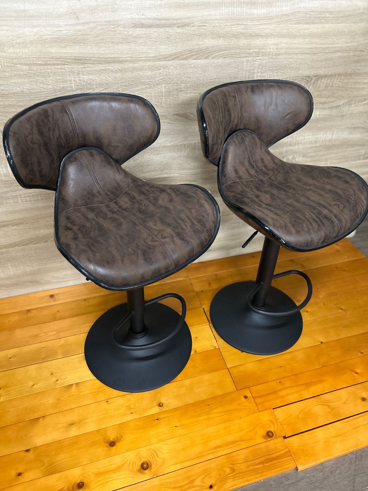 アウトレット カウンターチェア ビィンテージ ２脚入り 送料無料 早い者勝ち