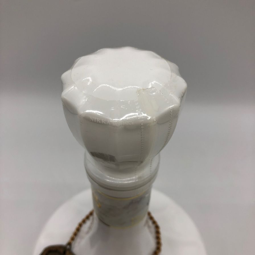 ニッカ鶴 陶器ボトル750ml と*中様 ウイスキー ニッカ 鶴 白 陶器