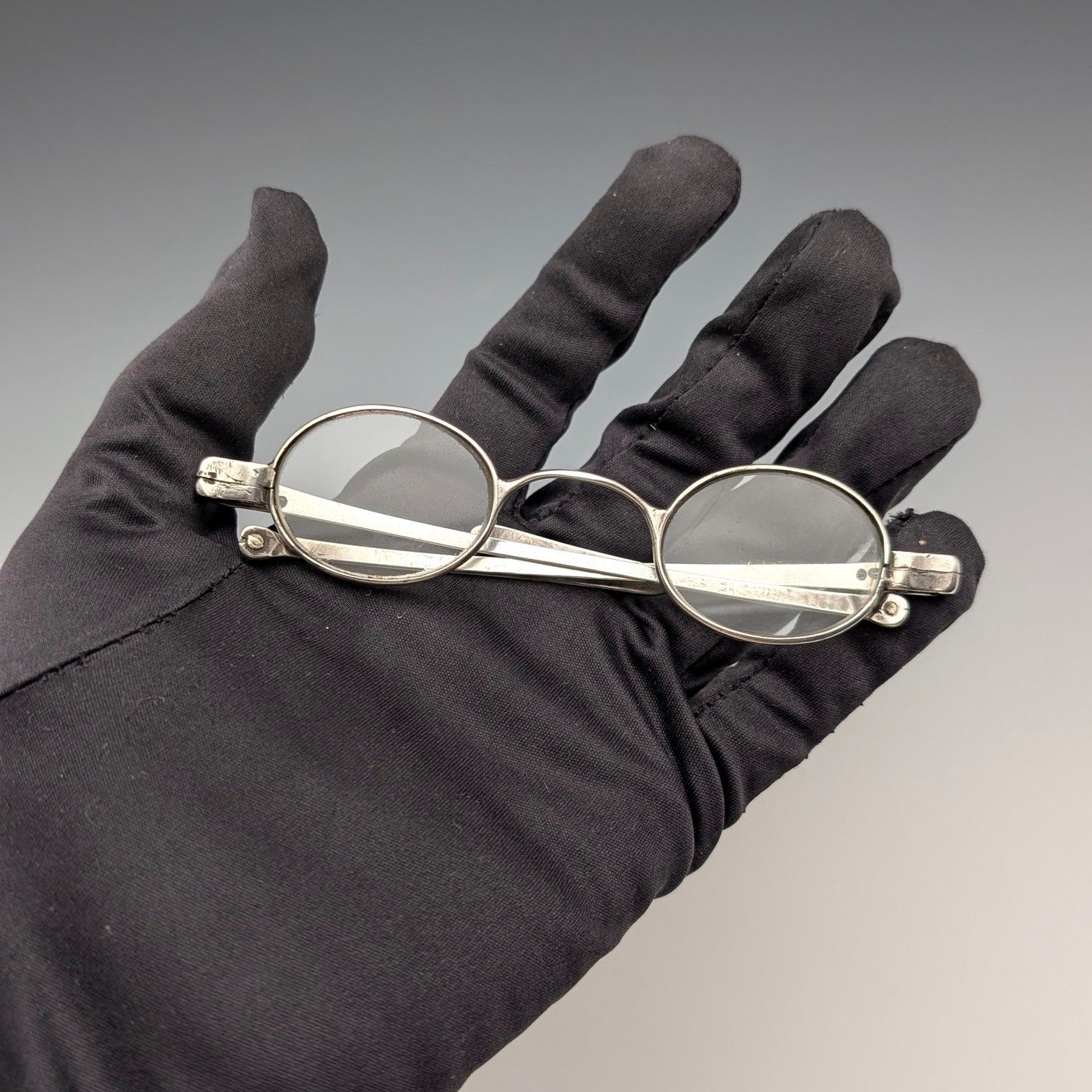アンティーク　19世紀の古道具　魚眼レンズ　珍品　レア 19世紀初頭 ジョージアン 英国アンティーク 小型メガネ Mary Ann