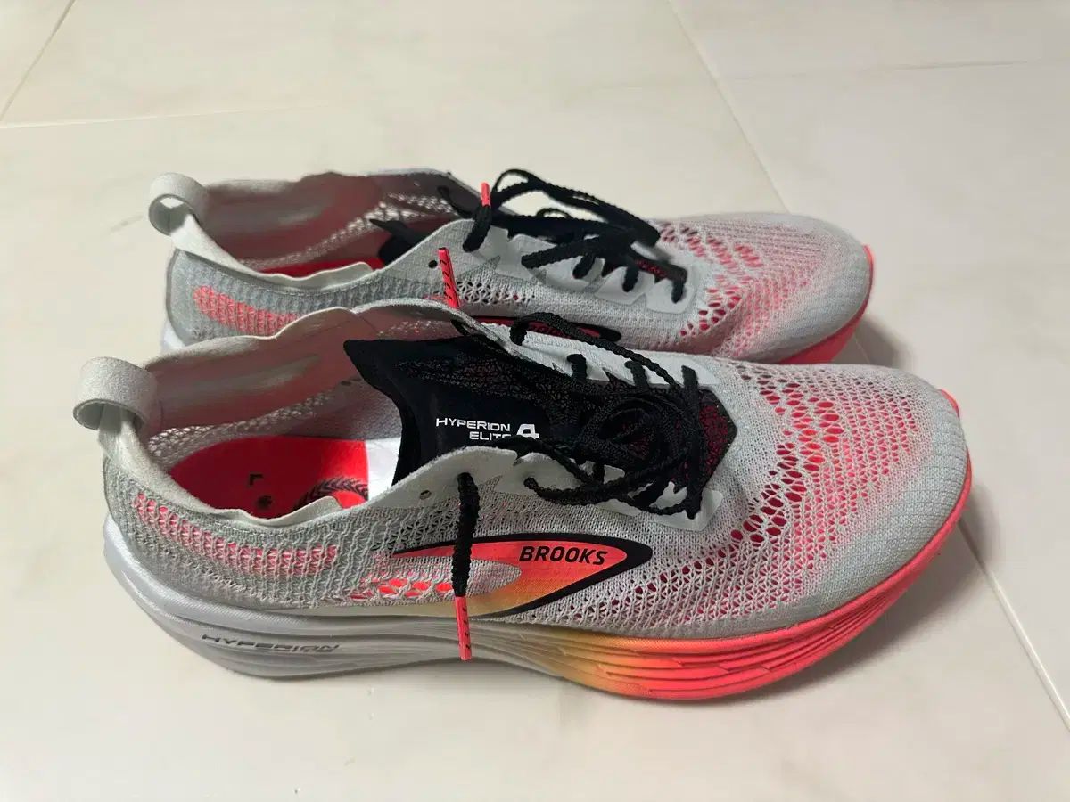BROOKS ブルックス ハイペリオン エリート 4 280