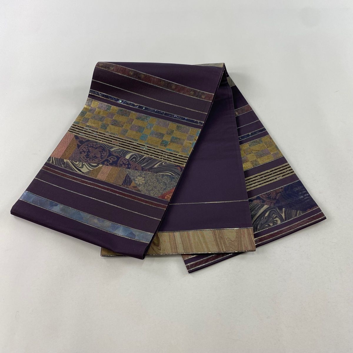 袋帯 美品 秀品 段縞 市松 箔 紫 お太鼓柄 正絹 【中古】 - メルカリ