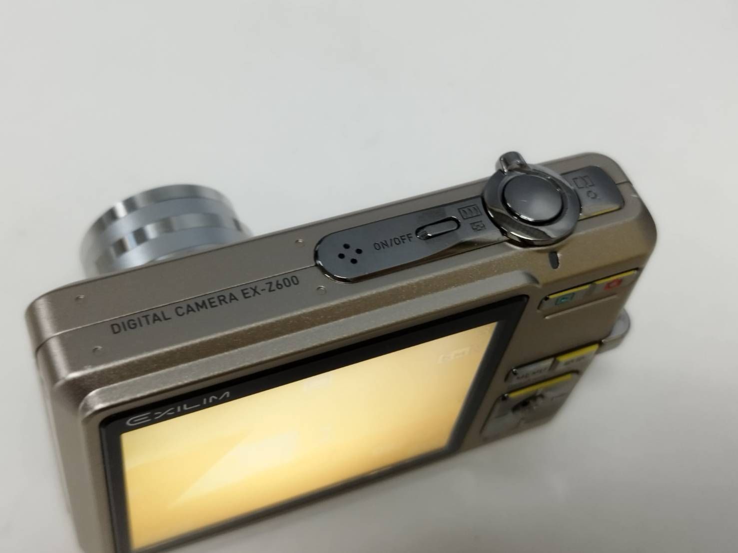 Amazon.co.jp: CASIO デジタルカメラ EXILIM ZOOM EX-Z600