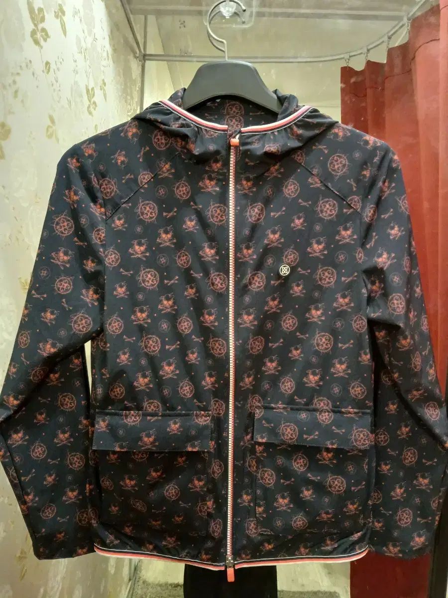 ジャケット S