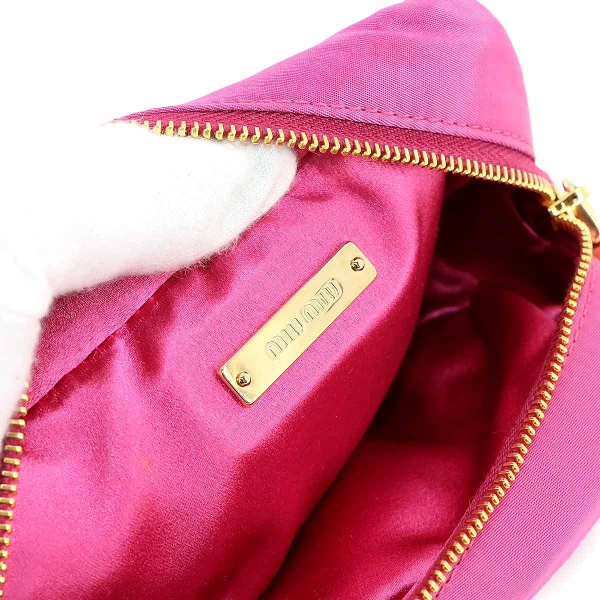 新品同様 ミュウミュウ MIUMIU マテラッセ ポーチ ナイロン ピンク  