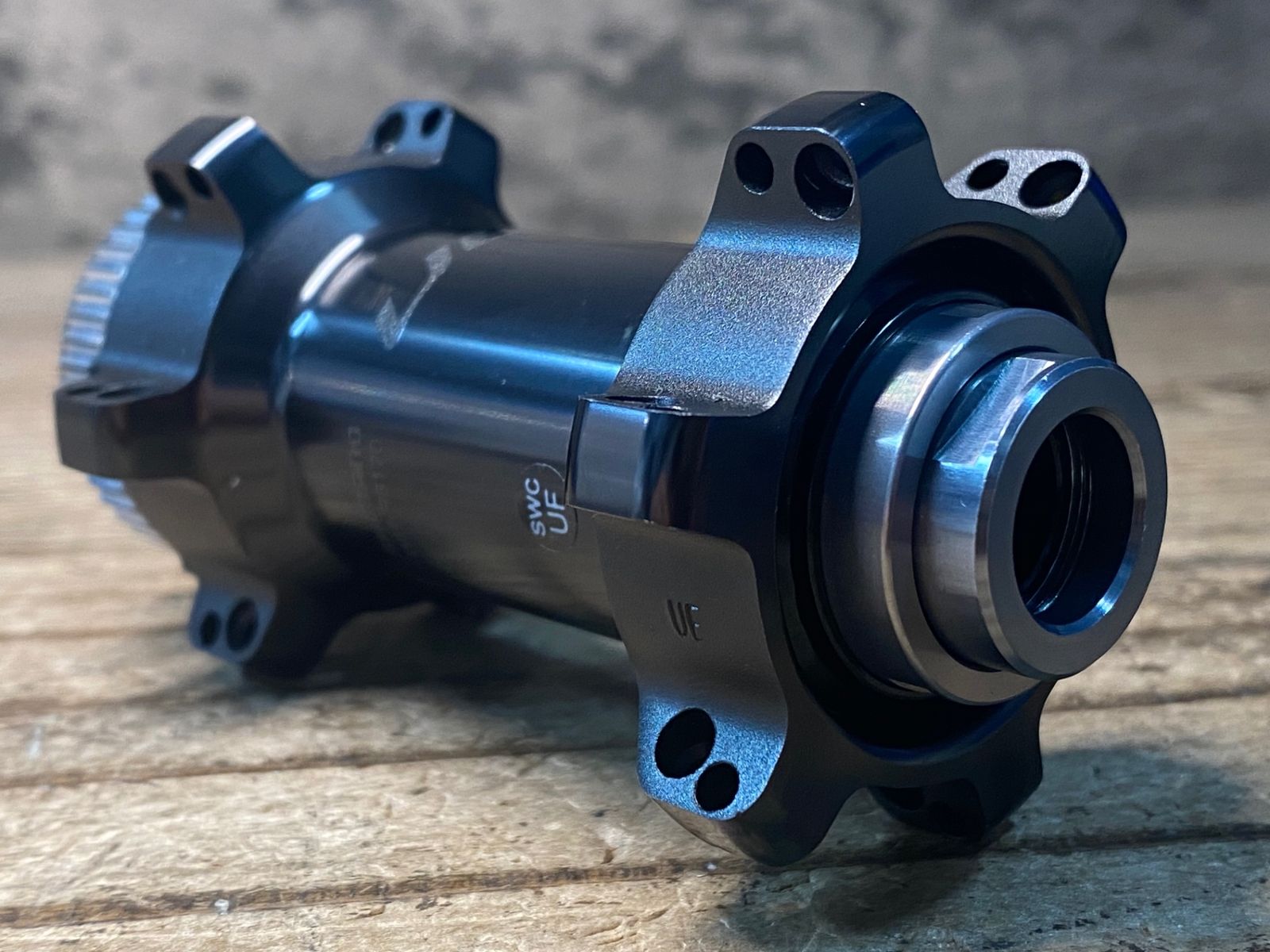 JB179 シマノ SHIMANO アルテグラ ULTEGRA WH-R8170 フロントハブ 24H 12x100mm