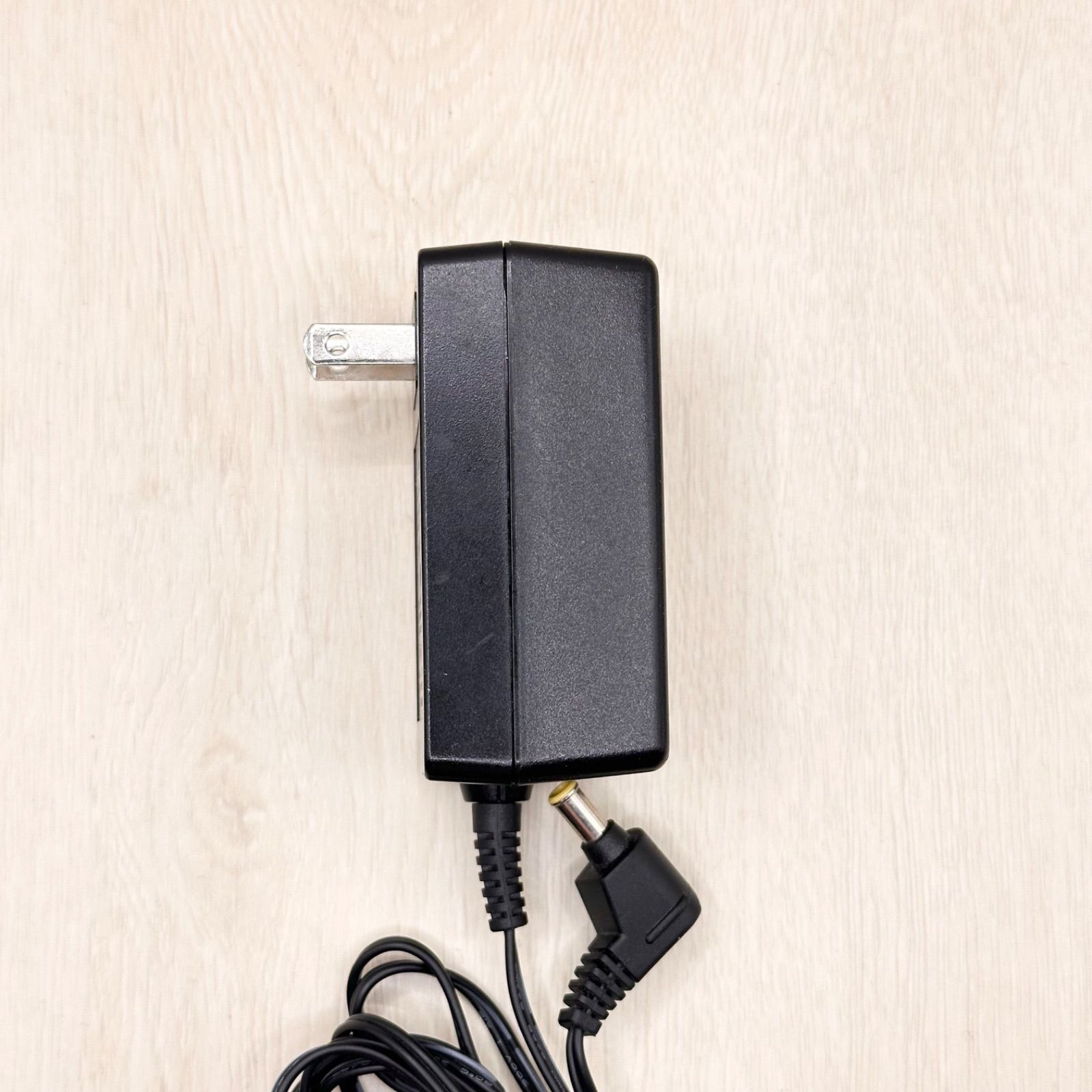 NEC 無線LAN中継機 AP02 本体と電源アダプター NEC AL1-002242-002 NECアクセステクニカ 12V 0.7A プラグ外径 約5.0mm