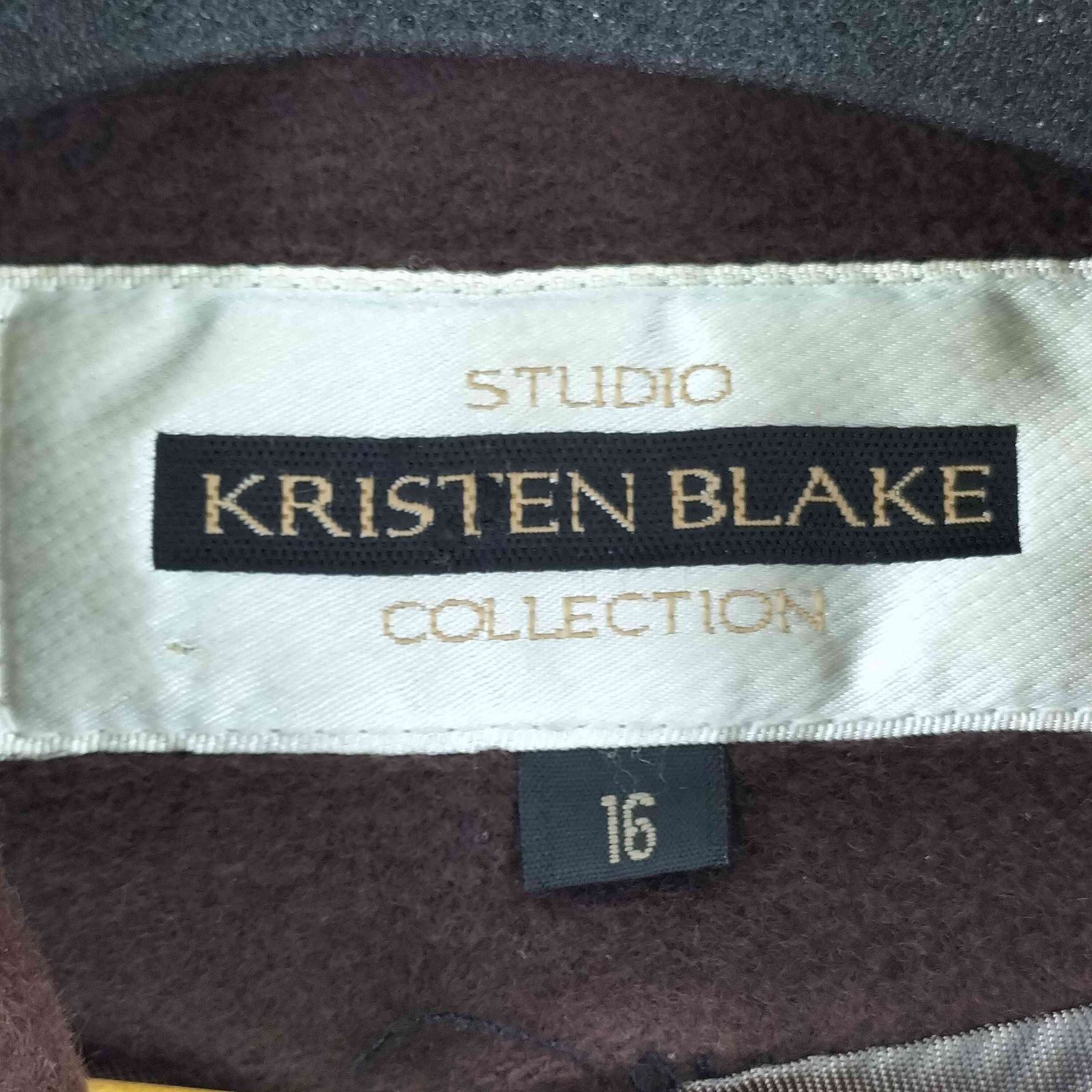 美品 単衣 着物“利休白茶色が秘めた小さな幸せを見つけた気分