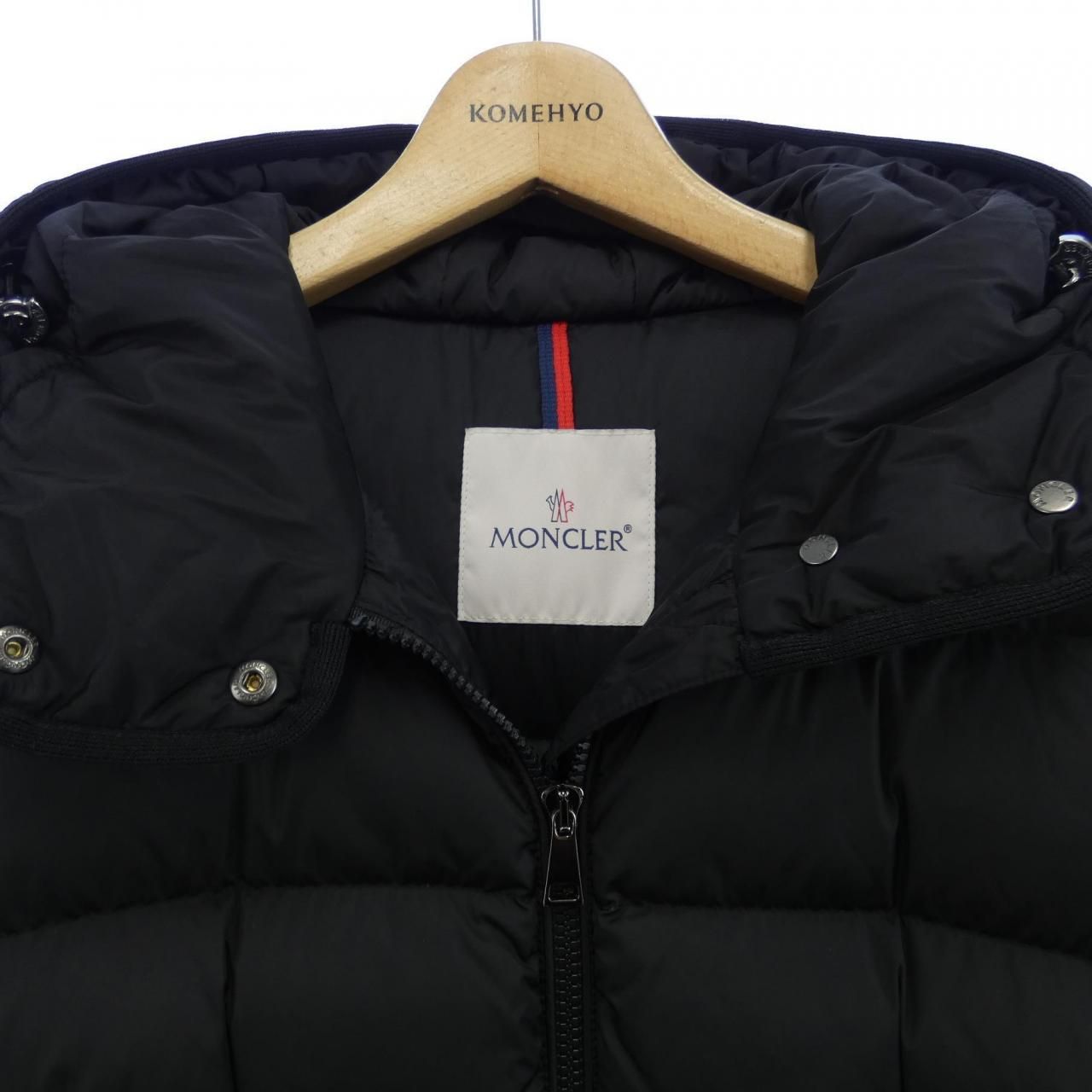 モンクレール MONCLER ダウンコート - メルカリ