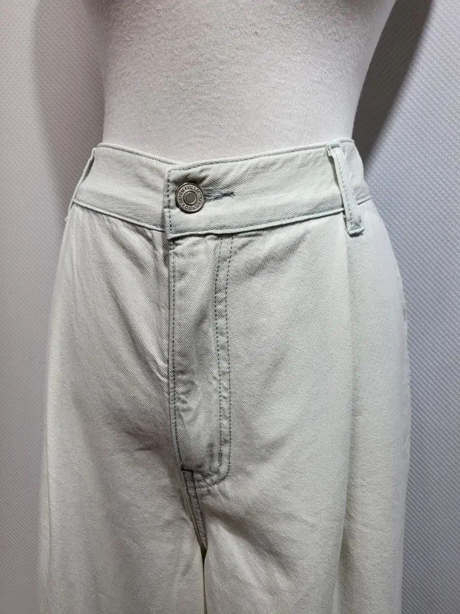 ビアズリー リネンショートベスト新品タグ付き、ラウンドヘムＴブラック2点おまとめ ビアズリー リネンショートベスト新品タグ付き、ラウンドヘムT