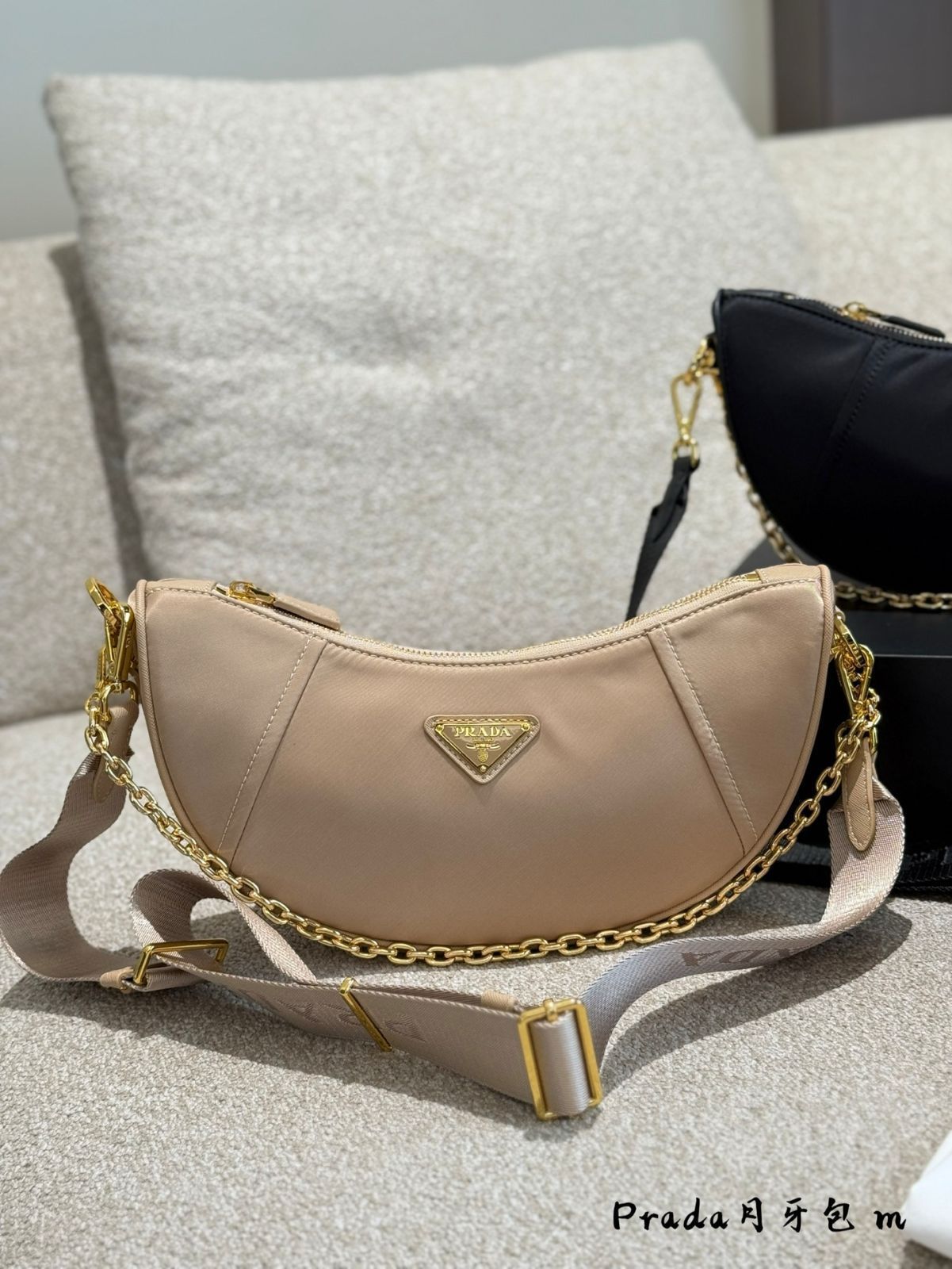 PRADA Logo slingback プラダ ロゴ スリングバック Prada logo-plaque Slingback Pumps | Black | FARFETCH