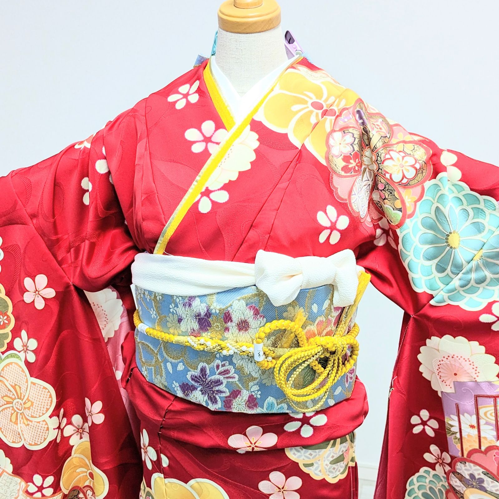 【新品・フルセット】振袖 未使用 仮絵羽 赤 クリーム 桜 成人式 F16 新品・フルセット】振袖 未使用 仮絵羽 赤 クリーム 桜 成人式 F16