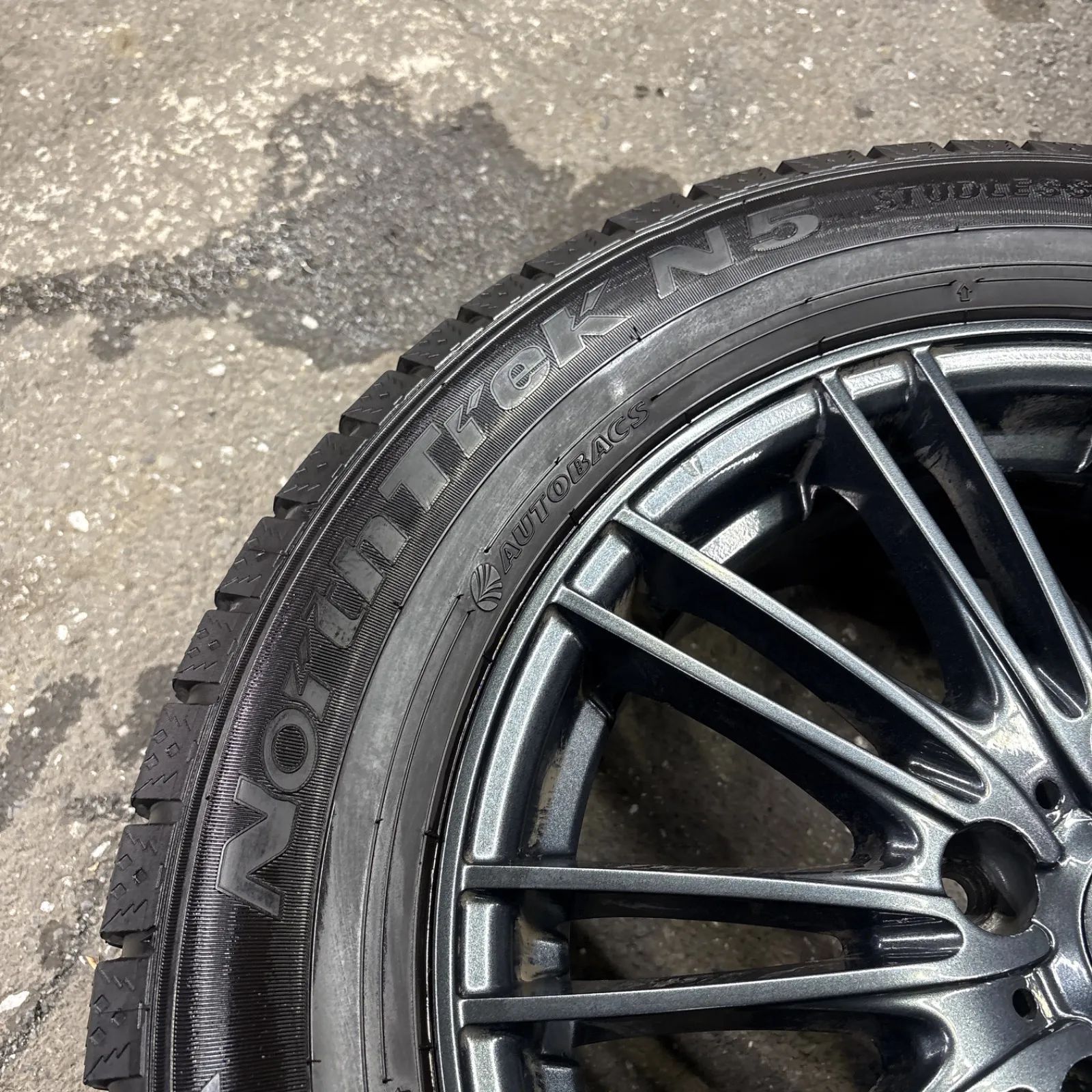 VELVA 社外ホイールタイヤセット