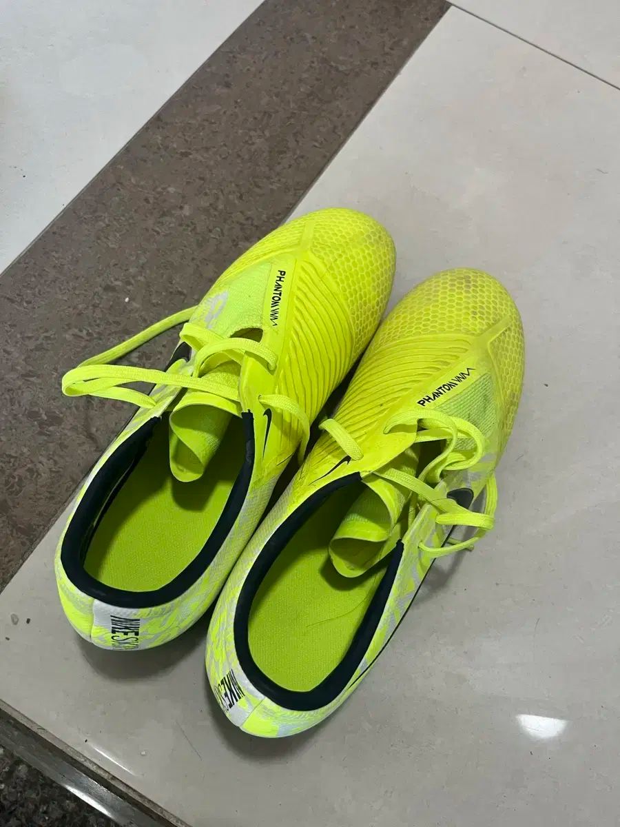 NIKE ナイキ ファントム ヴェノム サッカーシューズ プロ hg 280