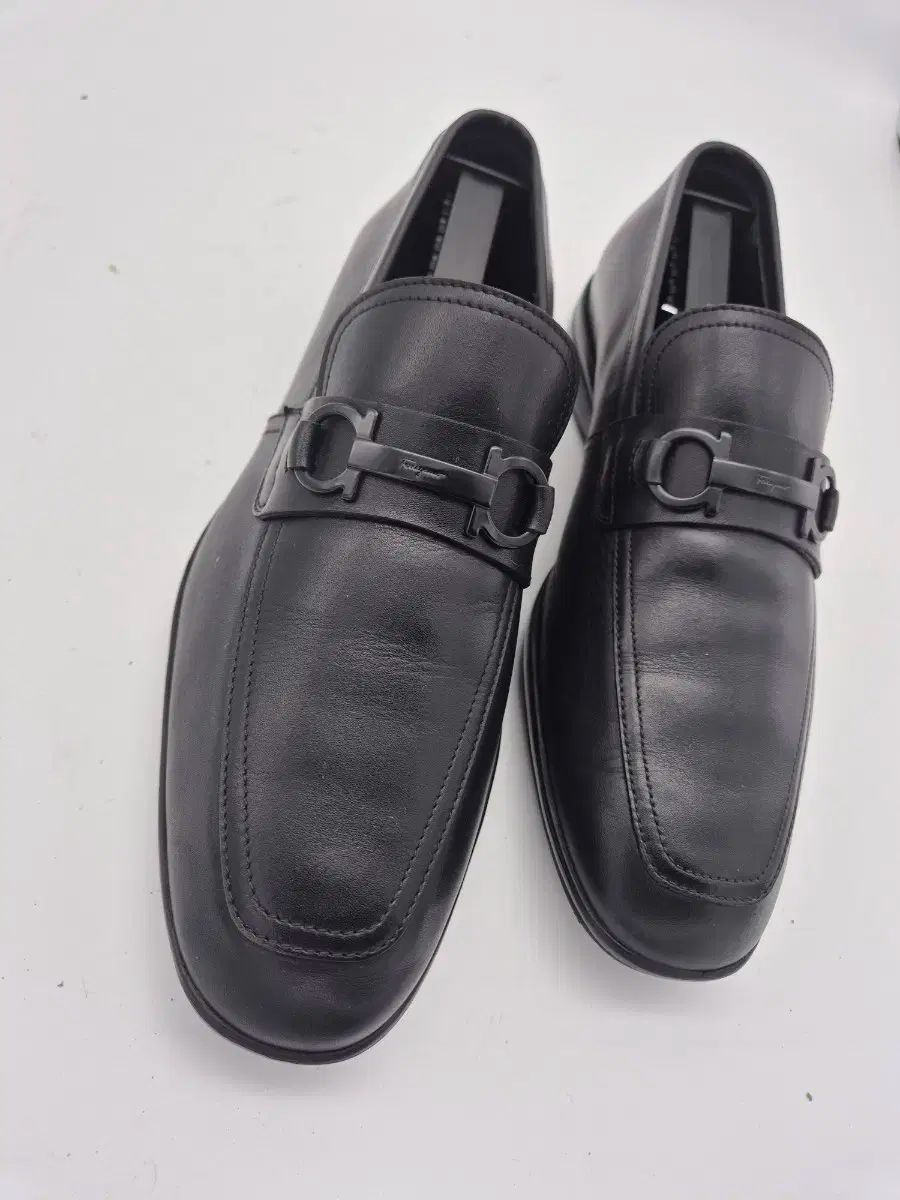 FERRAGAMO フェラガモ ガンチーニ 255 サイズ