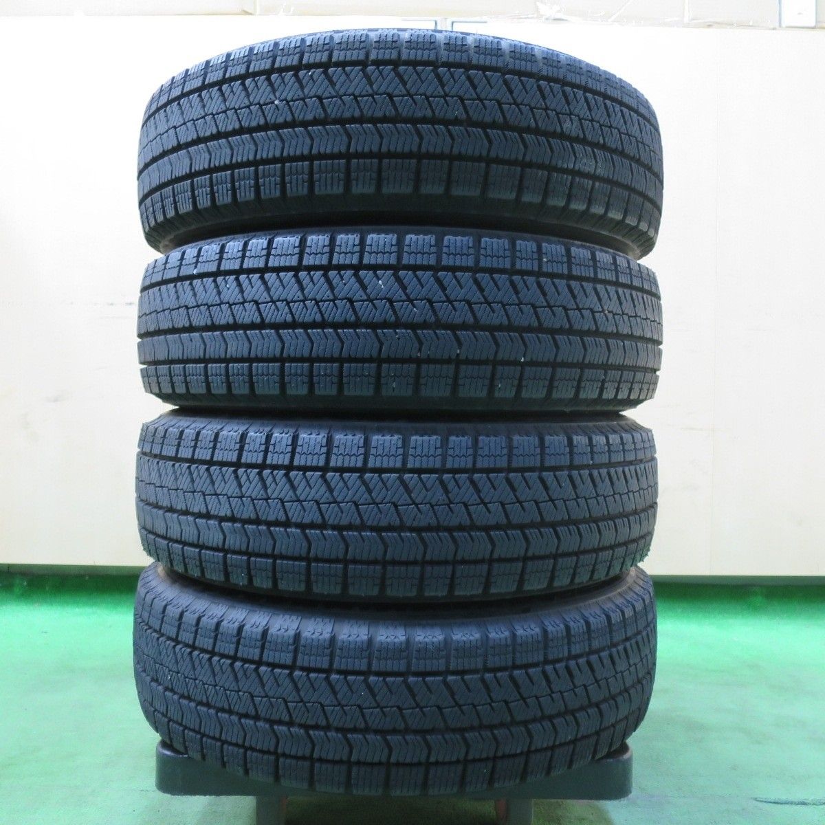 バリ溝！22年！9.5分以上☆スタッドレス 155/65R14 ブリヂストン