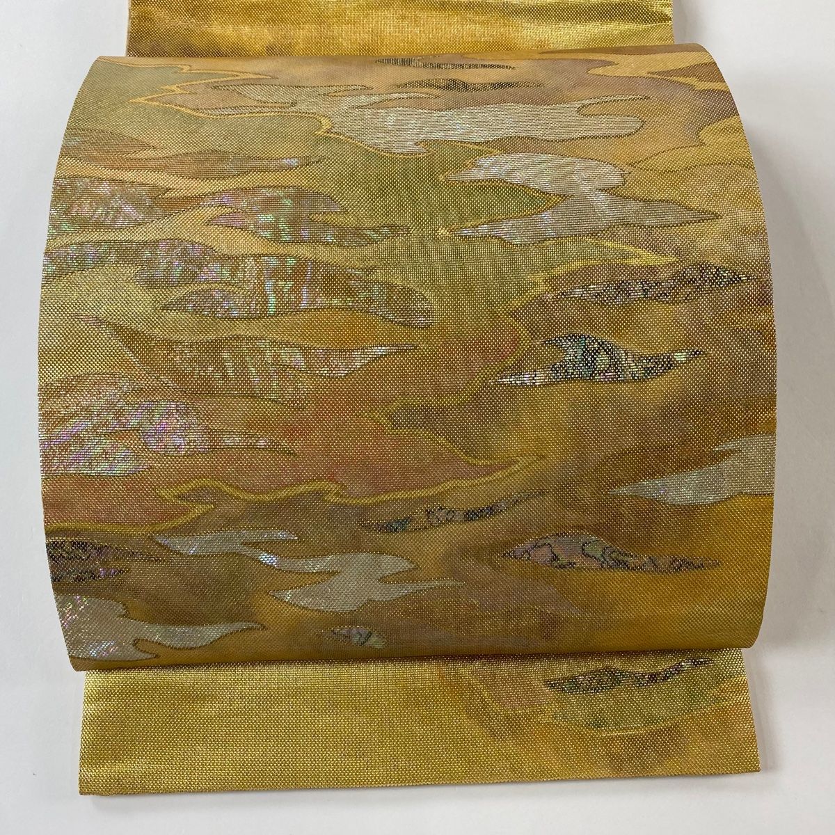 美品】 袋帯 逸品 落款 配送 木村間幸 霞 螺鈿箔 金糸 金色 お太鼓柄
