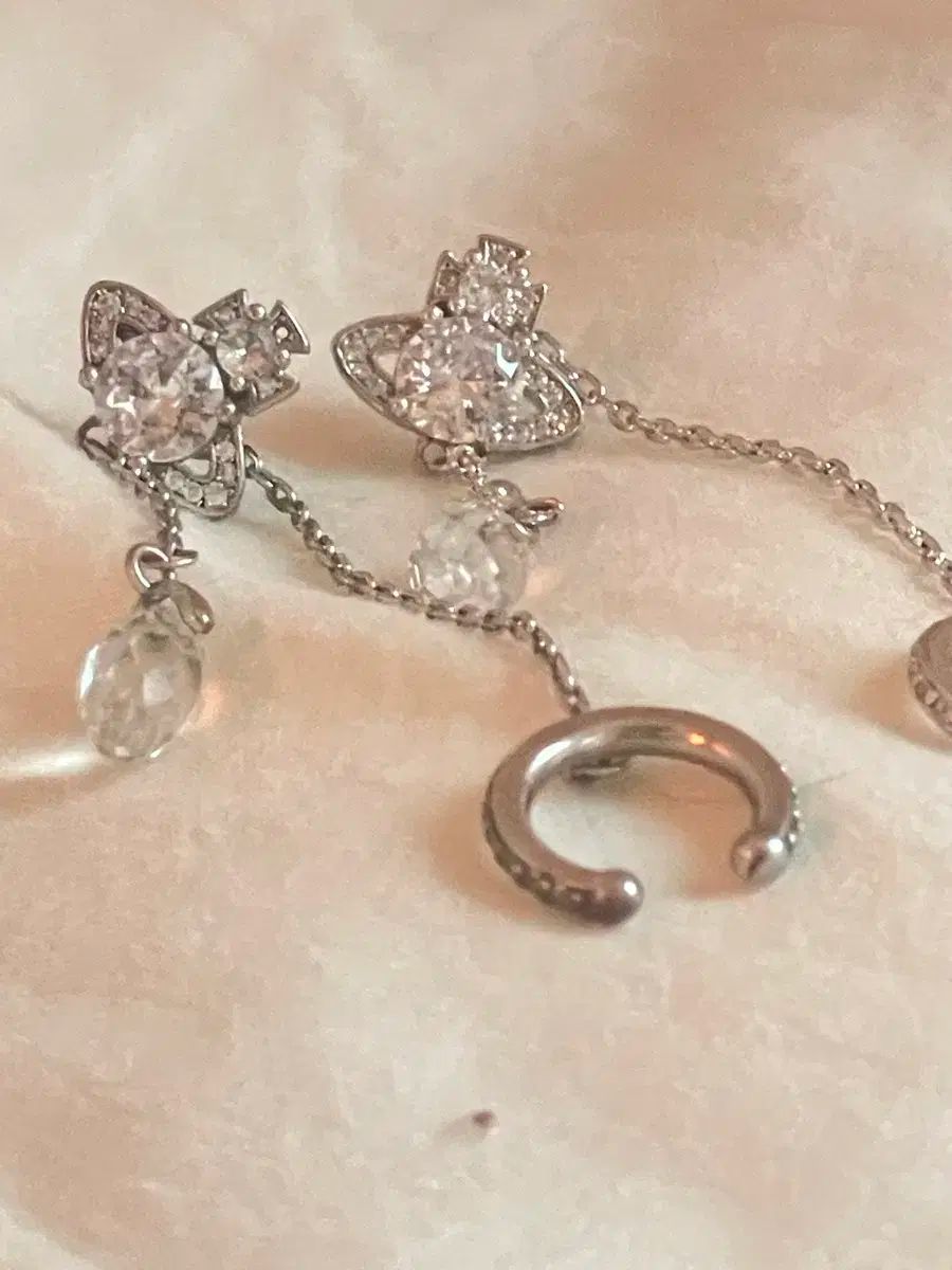 Vivienne Westwood ヴィヴィアンウエストウッド ナナ イヤーカフ イヤリング