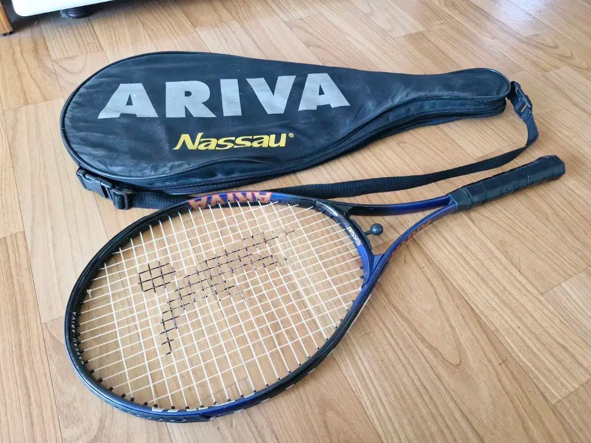 NASSAU ナッソー ARIVA テニスラケット