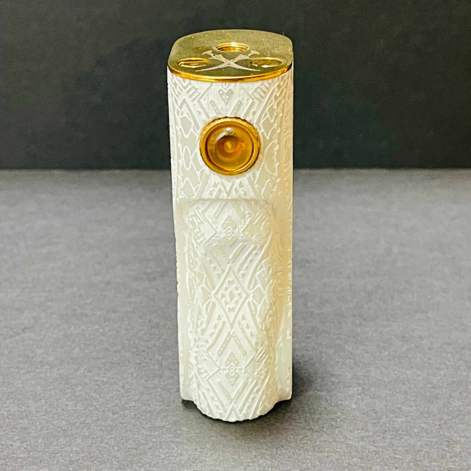 BBBOX Punyal dos White 18650 スタック付 VAPE - メルカリ