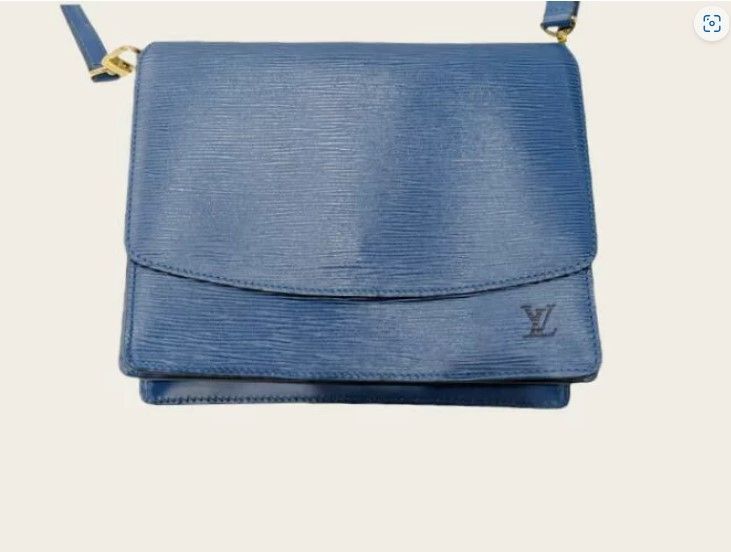 ルイヴィトン　グルネル エピ　M52367　ショルダーバッグ　グリーン　保存袋、箱付き ルイ・ヴィトン LOUIS VUITTON ショルダーバッグ グルネル エピ