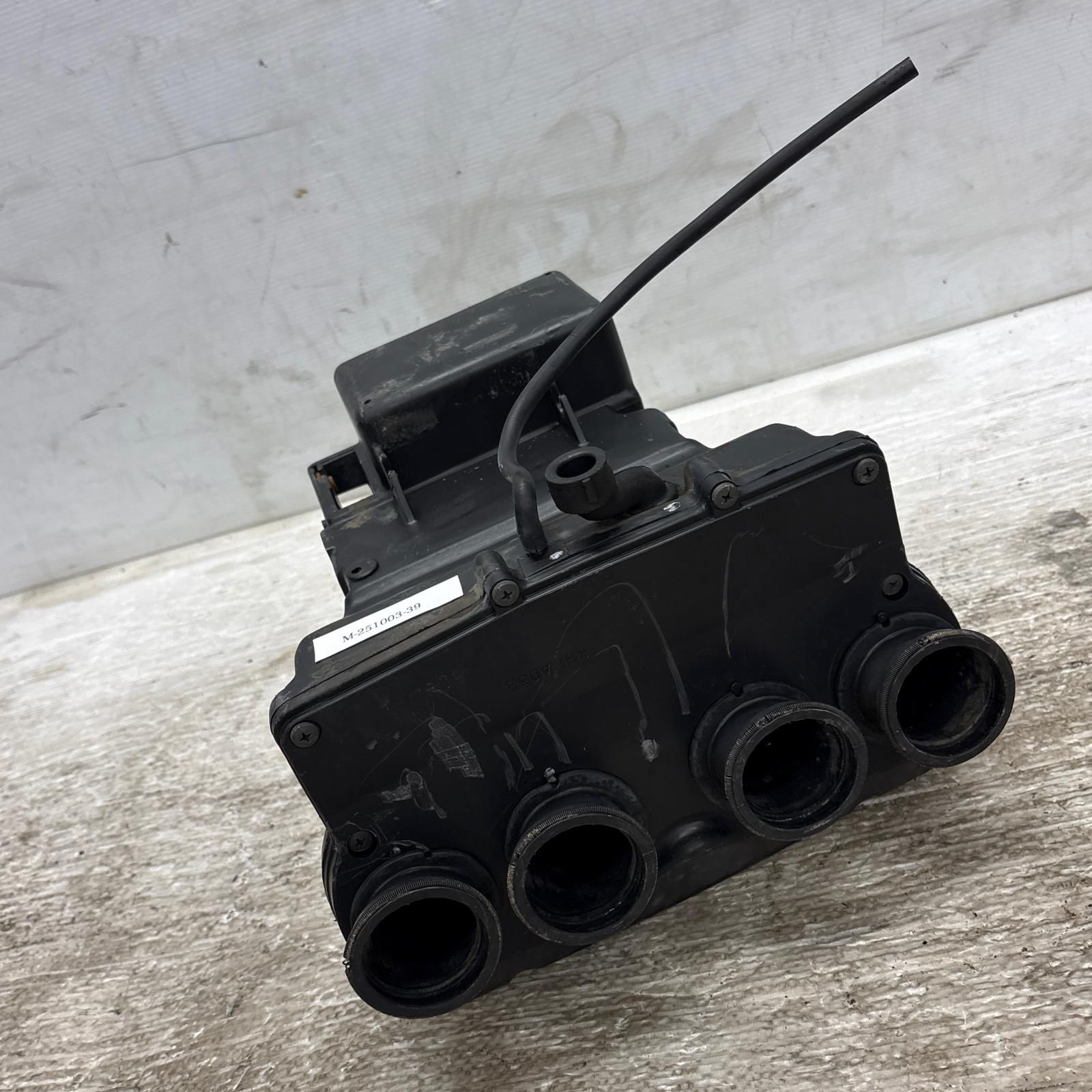 KAWASAKI GPZ400R ZX400D エアクリーナーボックス カワサキ - メルカリ