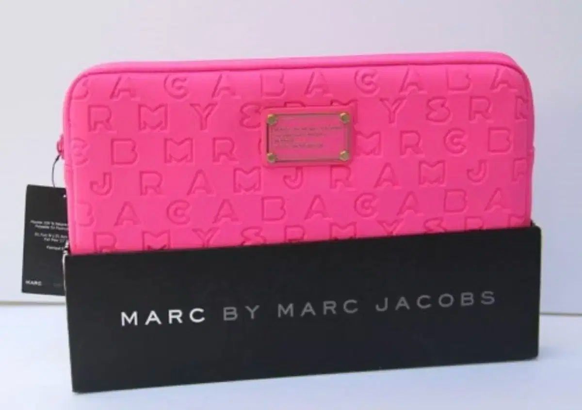 Marc by Marc Jacobs ノートPCケース ピンク MARC BY MARC JACOBS ノートPCケース ピンク Marc by Marc