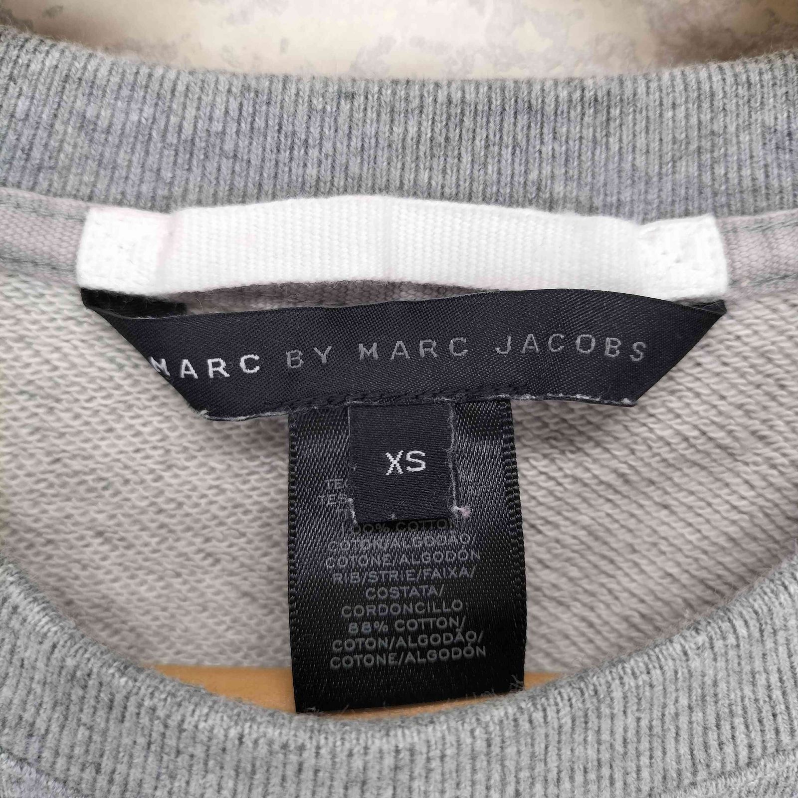 MARC JACOBS 刺繍ロゴ スウェット グレー Marc Jacobs Funny applications logo lettering sweatshirt