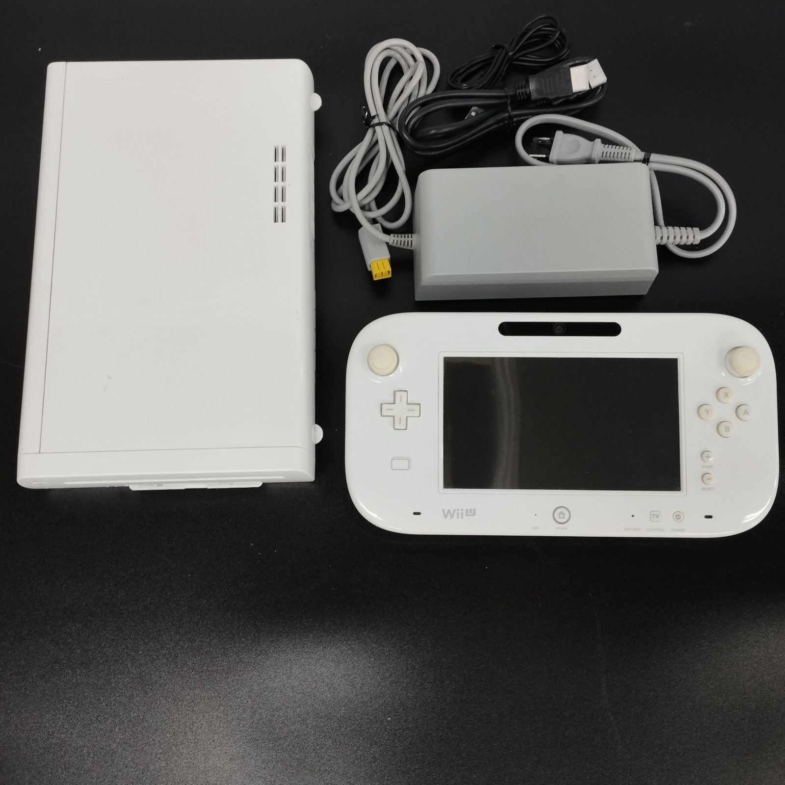 WIIU 本体となど 2105173 WiiU本体（32GB)本体 Sマリオブラザーズ WiiパーティU