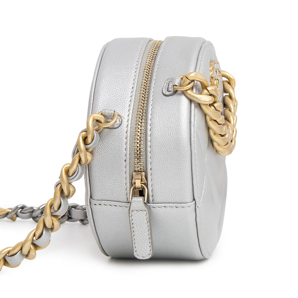 CHANEL シャネル クラッチバッグ マトラッセ ラムスキン シルバー金具 送料・代引手数料無料】 ◇ 【未使用展示品】 シャネル