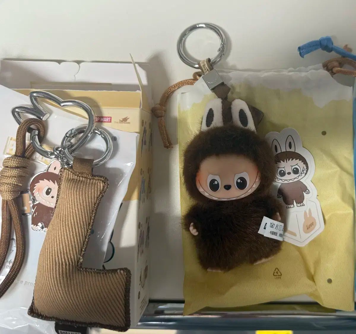 POP MART ミニラブブ イニシャルキーホルダー セット