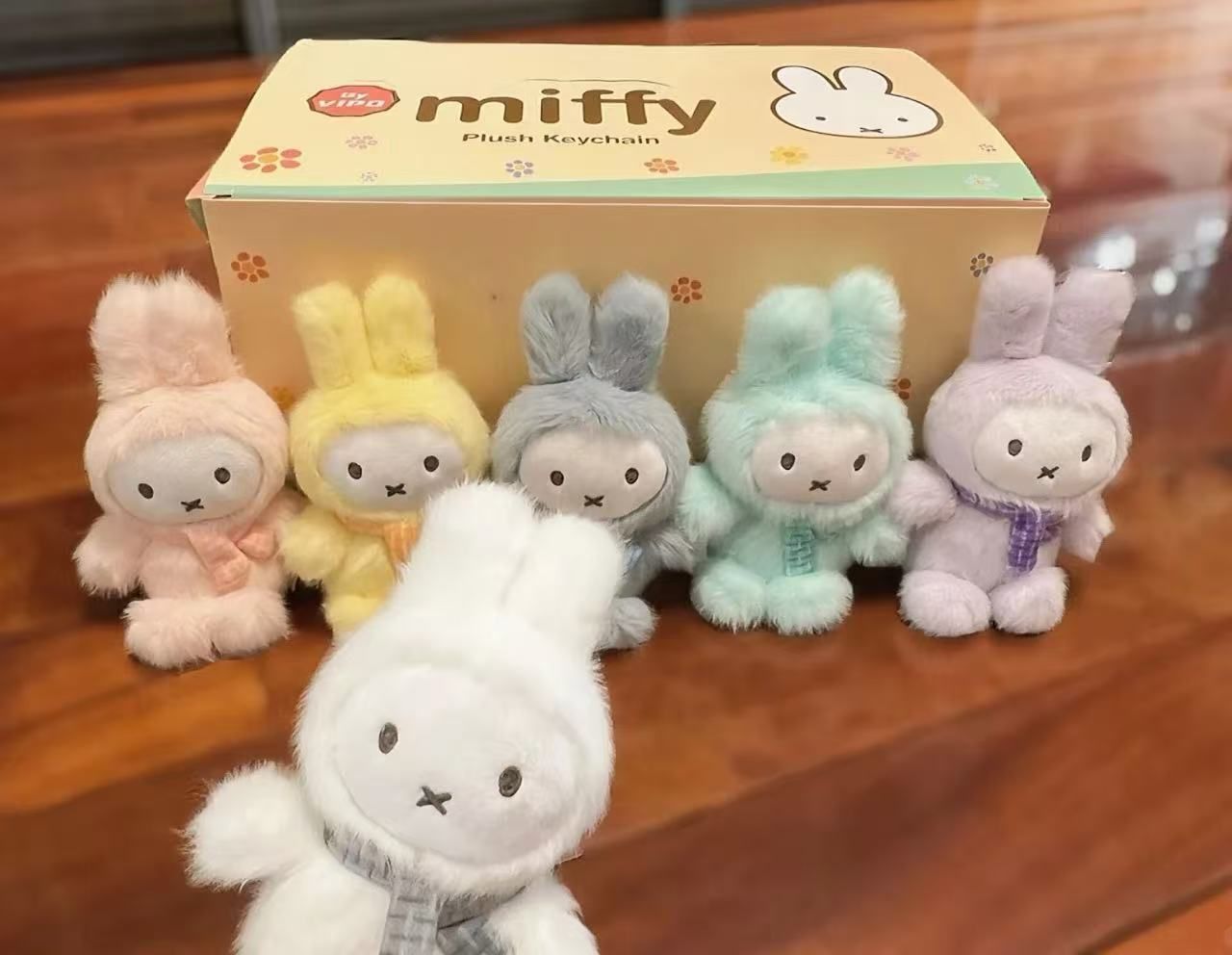 海外限定 VIPO × ミッフィー ドーパミン ぬいぐるみキーホルダー