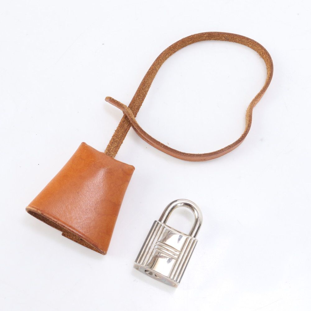美品 エルメス シルバー カデナ 鍵1本あります クロシェット 付